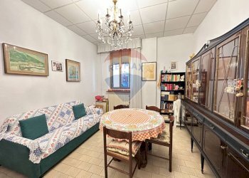 Sala da pranzo - Bilocale via cavour
 
44, Arcisate - foto 6