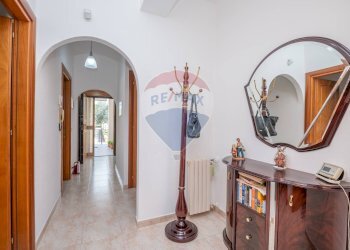 Hall / corridoio - Villa Via Manfredi Modica
 
24, Caltagirone - foto 13
