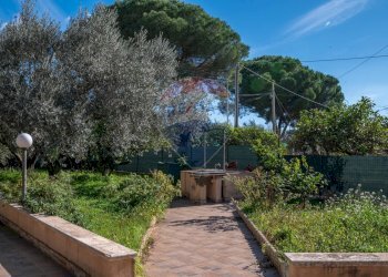 Giardino - Villa Via Manfredi Modica
 
24, Caltagirone - foto 37