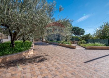Terrazza - Villa Via Manfredi Modica
 
24, Caltagirone - foto 39