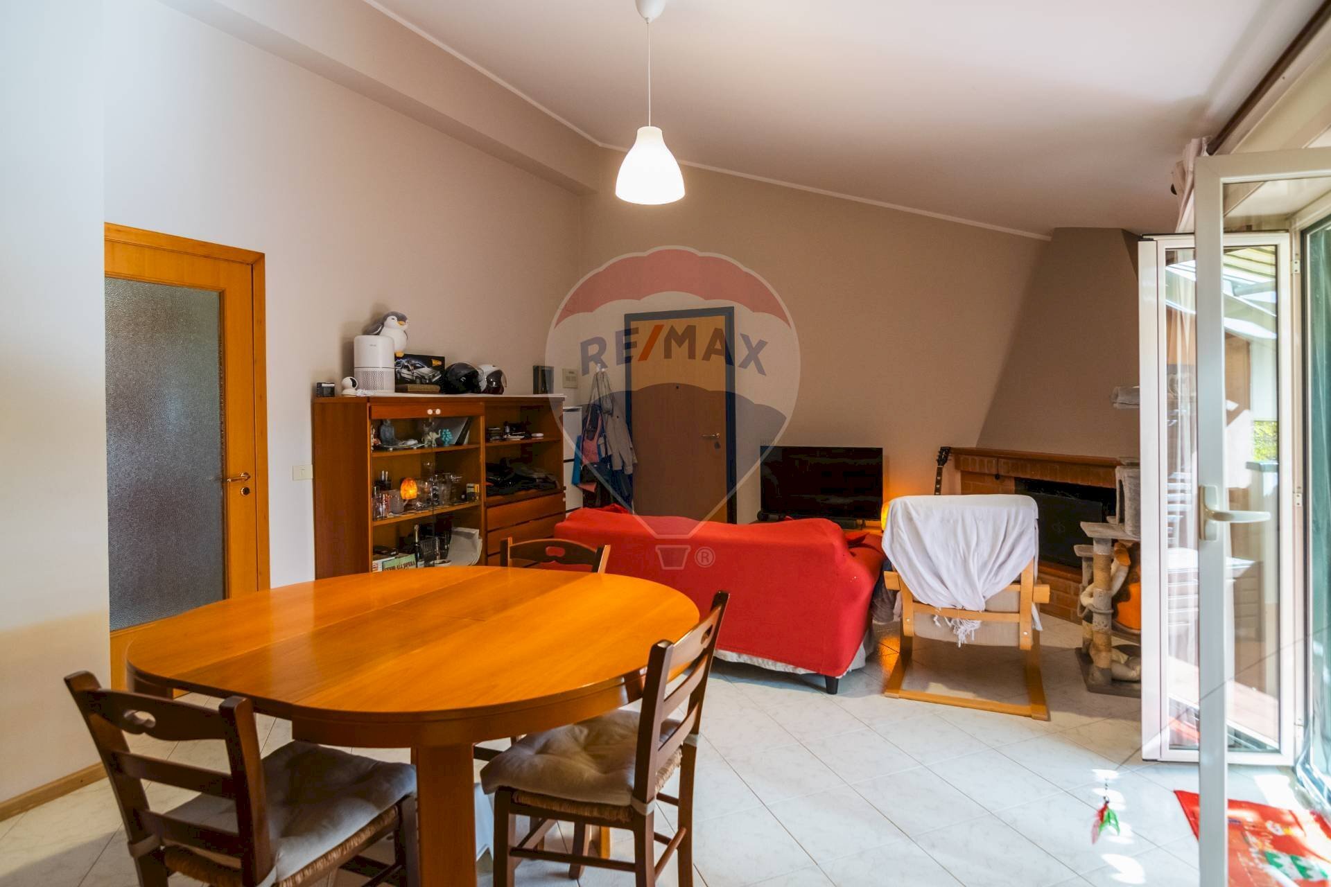 Sala da pranzo - Bilocale Via duca degli abruzzi
46, San Giovanni la Punta - foto 3