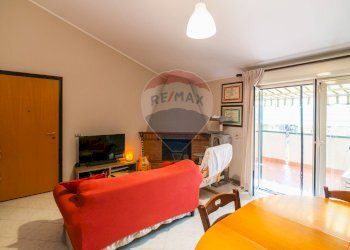 Sala da pranzo - Bilocale Via duca degli abruzzi
 
46, San Giovanni la Punta - foto 2