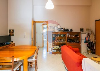 Sala da pranzo - Bilocale Via duca degli abruzzi
 
46, San Giovanni la Punta - foto 6