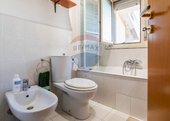 Bagno - Bilocale Via duca degli abruzzi
 
46, San Giovanni la Punta - foto 8