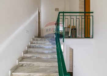 Scale - Bilocale Via duca degli abruzzi
 
46, San Giovanni la Punta - foto 24