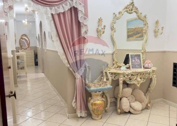 Hall / corridoio - Trilocale Via Alcantara
 
38, Catania - foto 3