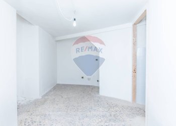 Stanza vuota - Quadrilocale via romano
 
11-13, Caltagirone - foto 4