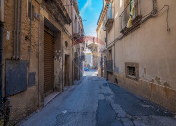 Edificio all\'aperto - Quadrilocale via romano
 
11-13, Caltagirone - foto 21