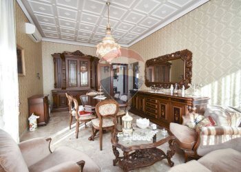 Sala da pranzo - Casa indipendente Via Ulivi
 
73, San Gregorio di Catania - foto 25