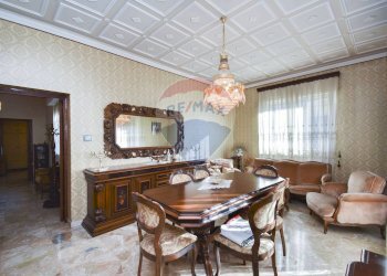 Sala da pranzo - Casa indipendente Via Ulivi
 
73, San Gregorio di Catania - foto 29