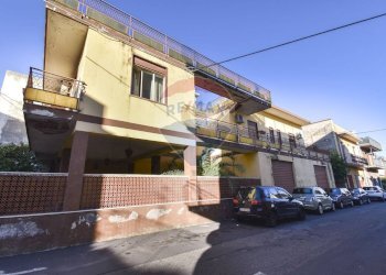 Edificio all\'aperto - Casa indipendente Via Ulivi
 
73, San Gregorio di Catania - foto 52