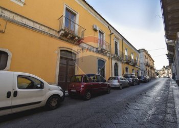 Edificio all\'aperto - Casa indipendente Via Meli
 
15, Giarre - foto 3