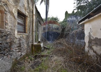 Casa all\'aperto - Casa indipendente Via Meli
 
15, Giarre - foto 11