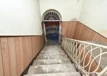 Scale - Casa indipendente Via Meli
 
15, Giarre - foto 17