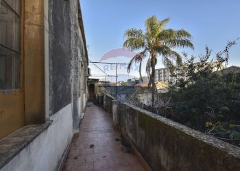 Balcone - Casa indipendente Via Meli
 
15, Giarre - foto 19