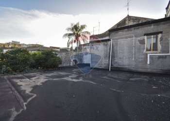 Casa all\'aperto - Casa indipendente Via Meli
 
15, Giarre - foto 24