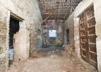 Casa all\'aperto - Casa indipendente Via Meli
 
15, Giarre - foto 32