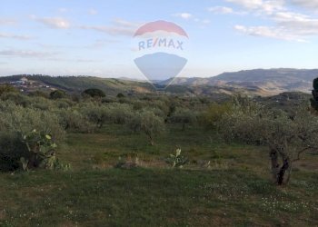 Vista delle montagne - Villa Contrada Gatta
 
snc, Mirabella Imbaccari - foto 27