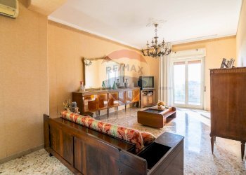 Soggiorno - Quadrilocale Via Eugenio Barsanti
 
3, Catania - foto 3