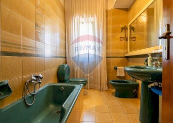 Bagno - Quadrilocale Via Eugenio Barsanti
 
3, Catania - foto 12