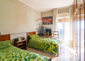 Camera / camera da letto - Quadrilocale Via Eugenio Barsanti
 
3, Catania - foto 18