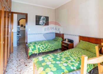 Camera / camera da letto - Quadrilocale Via Eugenio Barsanti
 
3, Catania - foto 19