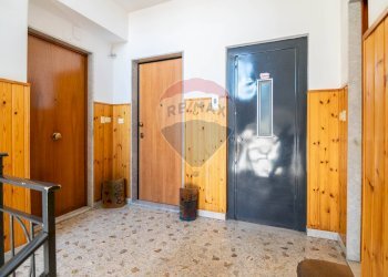 Hall / corridoio - Quadrilocale Via Eugenio Barsanti
 
3, Catania - foto 25