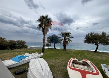 Giardino - Trilocale Via Falcone e Borsellino
 
2, Nizza di Sicilia - foto 30