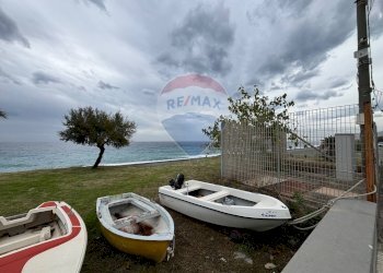 Vista dell\'acqua - Trilocale Via Falcone e Borsellino
 
2, Nizza di Sicilia - foto 31