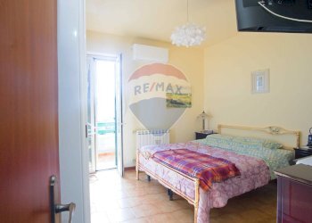 Camera / camera da letto - Trilocale Via Falcone e Borsellino
 
2, Nizza di Sicilia - foto 41