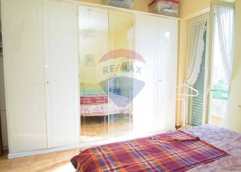 Camera / camera da letto - Trilocale Via Falcone e Borsellino
 
2, Nizza di Sicilia - foto 44