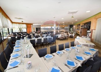 Sala da pranzo - Locale Commerciale Viale Jonio
 
12, Acireale - foto 10