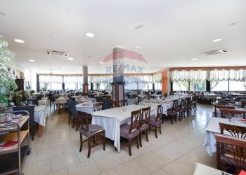 Sala da pranzo - Locale Commerciale Viale Jonio
 
12, Acireale - foto 12