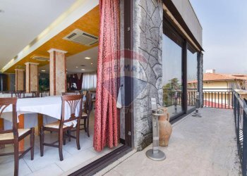 Terrazza - Locale Commerciale Viale Jonio
 
12, Acireale - foto 23