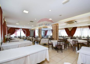 Camera / camera da letto - Locale Commerciale Viale Jonio
 
12, Acireale - foto 24