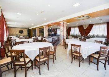 Sala da pranzo - Locale Commerciale Viale Jonio
 
12, Acireale - foto 25