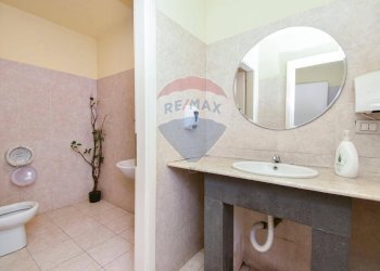 Bagno - Locale Commerciale Viale Jonio
 
12, Acireale - foto 34