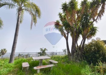 Giardino - Locale Commerciale Viale Jonio
 
12, Acireale - foto 36