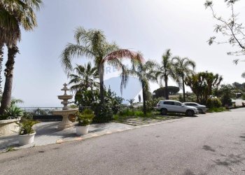 Edificio all\'aperto - Locale Commerciale Viale Jonio
 
12, Acireale - foto 52