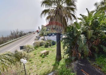 Giardino - Locale Commerciale Viale Jonio
 
12, Acireale - foto 53