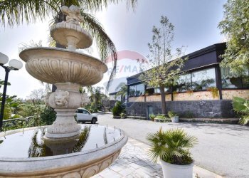 Edificio all\'aperto - Locale Commerciale Viale Jonio
 
12, Acireale - foto 62