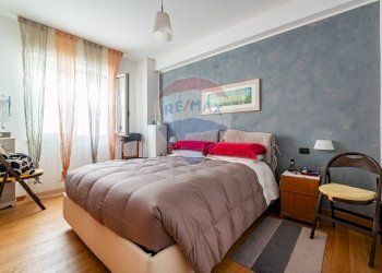 Camera / camera da letto - Independent house Via Dante Alighieri
 
4, Modugno - photo 4