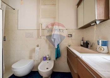 Bagno in camera - Independent house Via Dante Alighieri
 
4, Modugno - photo 5