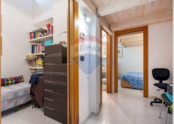 Hall / corridoio - Independent house Via Dante Alighieri
 
4, Modugno - photo 14