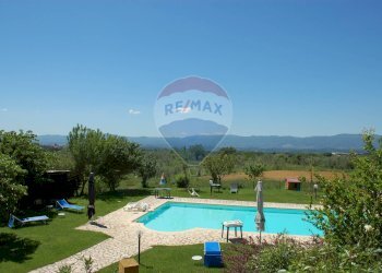 Piscina - Agriturismo Castelfranco Piandiscò - foto 24