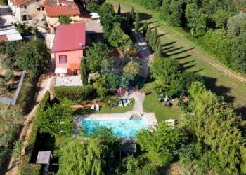 Piscina - Agriturismo Castelfranco Piandiscò - foto 30