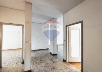 Stanza vuota - Quadrilocale Via Gaetano Amati
 
115, Venaria Reale - foto 3