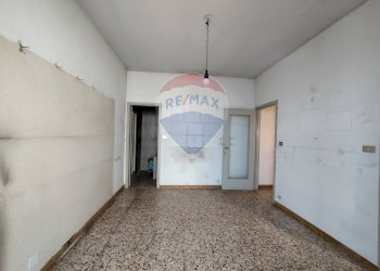 Stanza vuota - Quadrilocale Via Gaetano Amati
 
115, Venaria Reale - foto 8