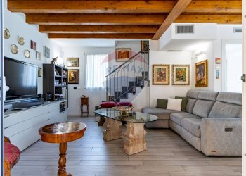 Soggiorno - Attico don pietro ponti
 
17, Besana in Brianza - foto 4