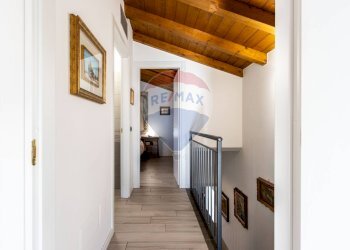 Hall / corridoio - Attico don pietro ponti
 
17, Besana in Brianza - foto 24